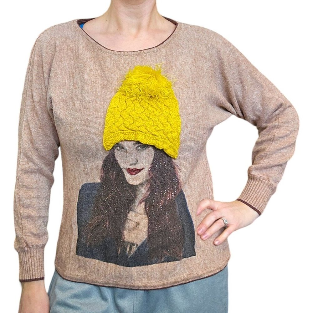 Womens Medium Brunette Portrait Cream Knit Sweater Rear Zipper 3D Embellished - Picture 1 of 13
